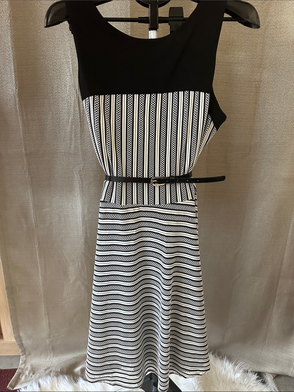 Danny & Nicole Black and White Striped Sleeveless Midi Dress